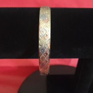 Elegant Gold Bangle Bracelet